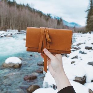 Portland Leather Goods Wrap Wallet in Saddle